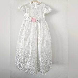 White Lace Dress with Pink Flower Accent Size 4
